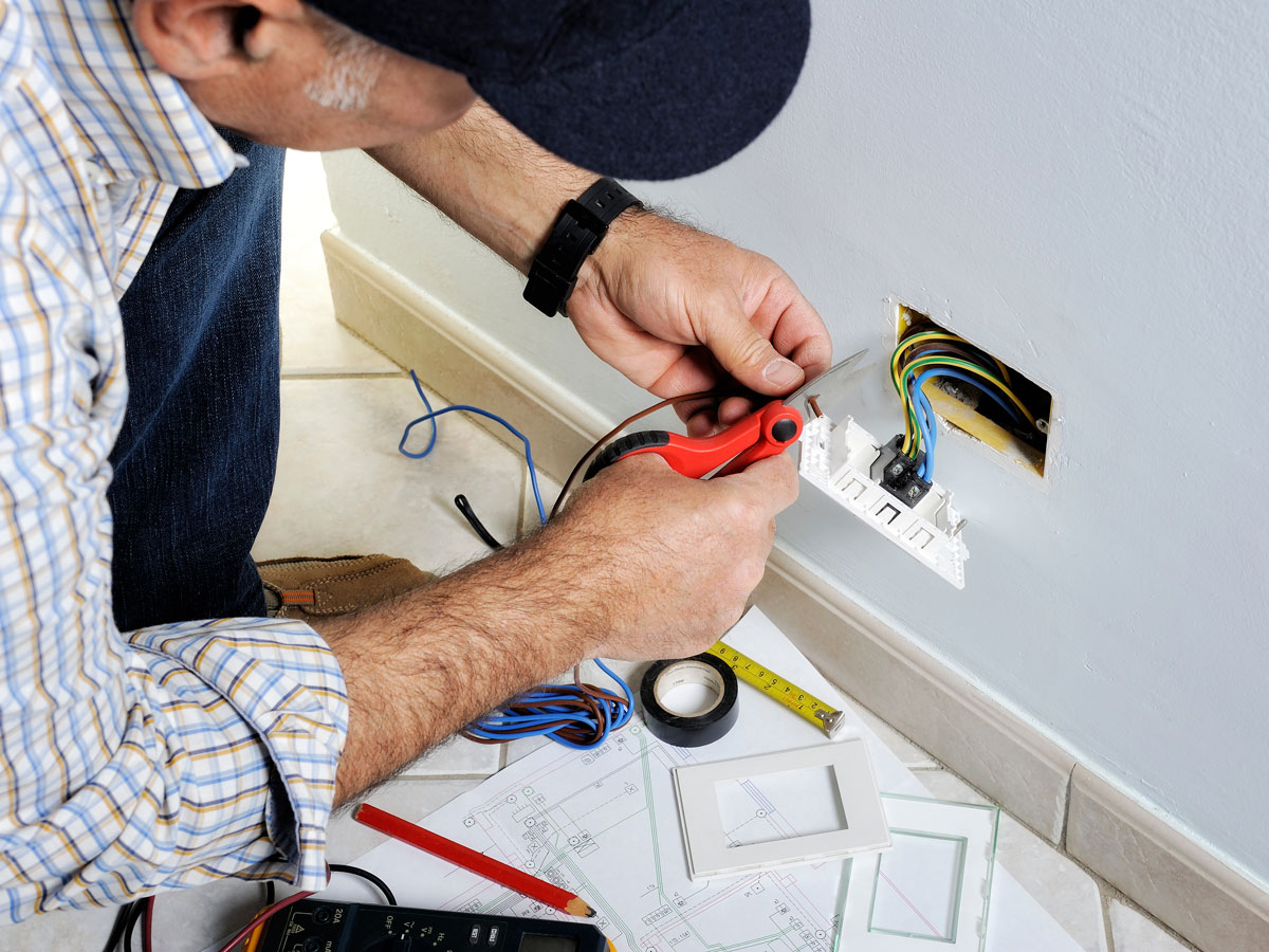 electrical contractor